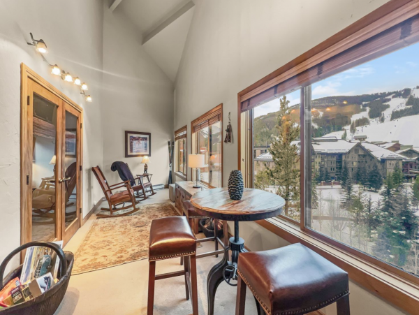 Copper MTN Center Village Pet Friendly condo Walk to Lift